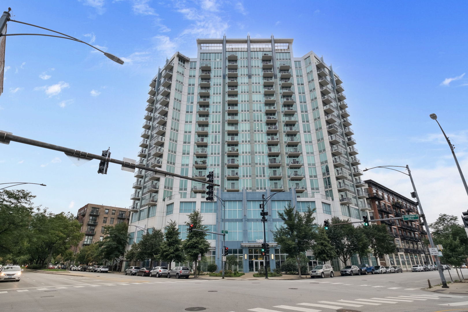 1600 S Indiana Avenue 605 Property Photo 1