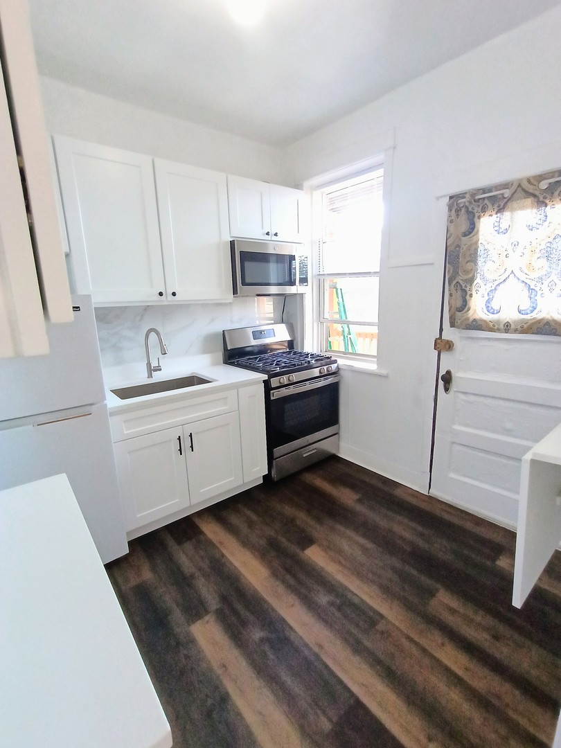 3514 N Broadway Street 3 Property Photo 4