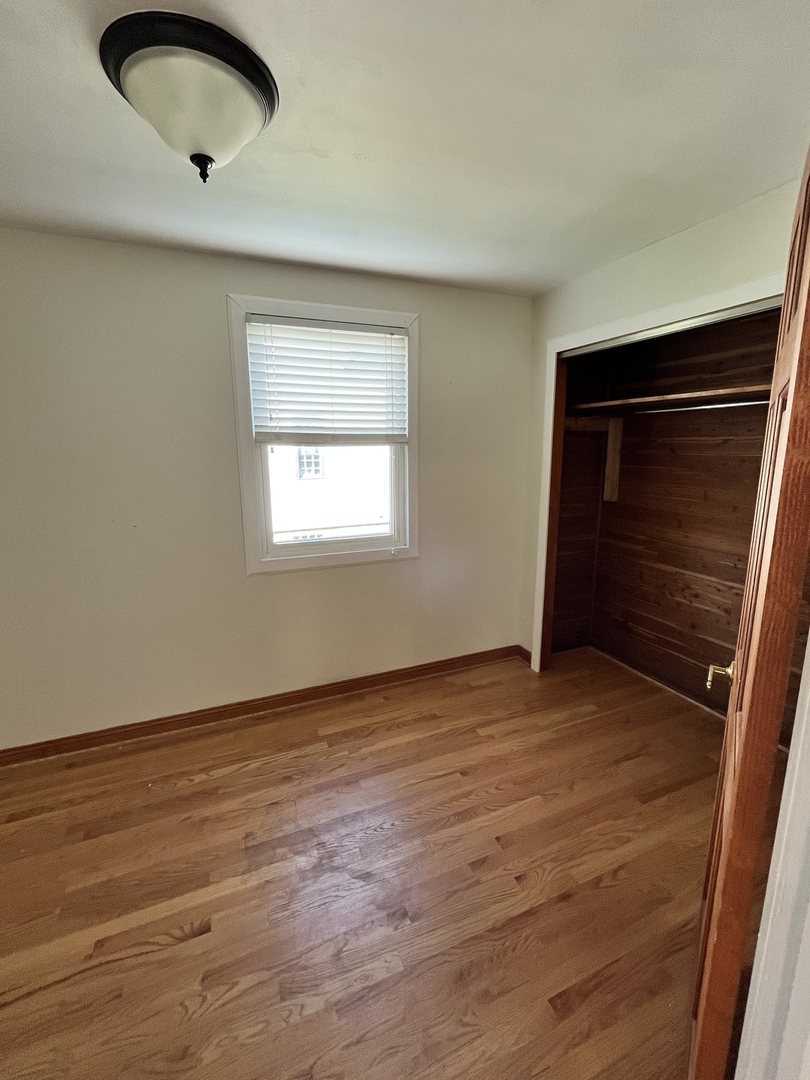2123 N Karlov Avenue Property Photo 13