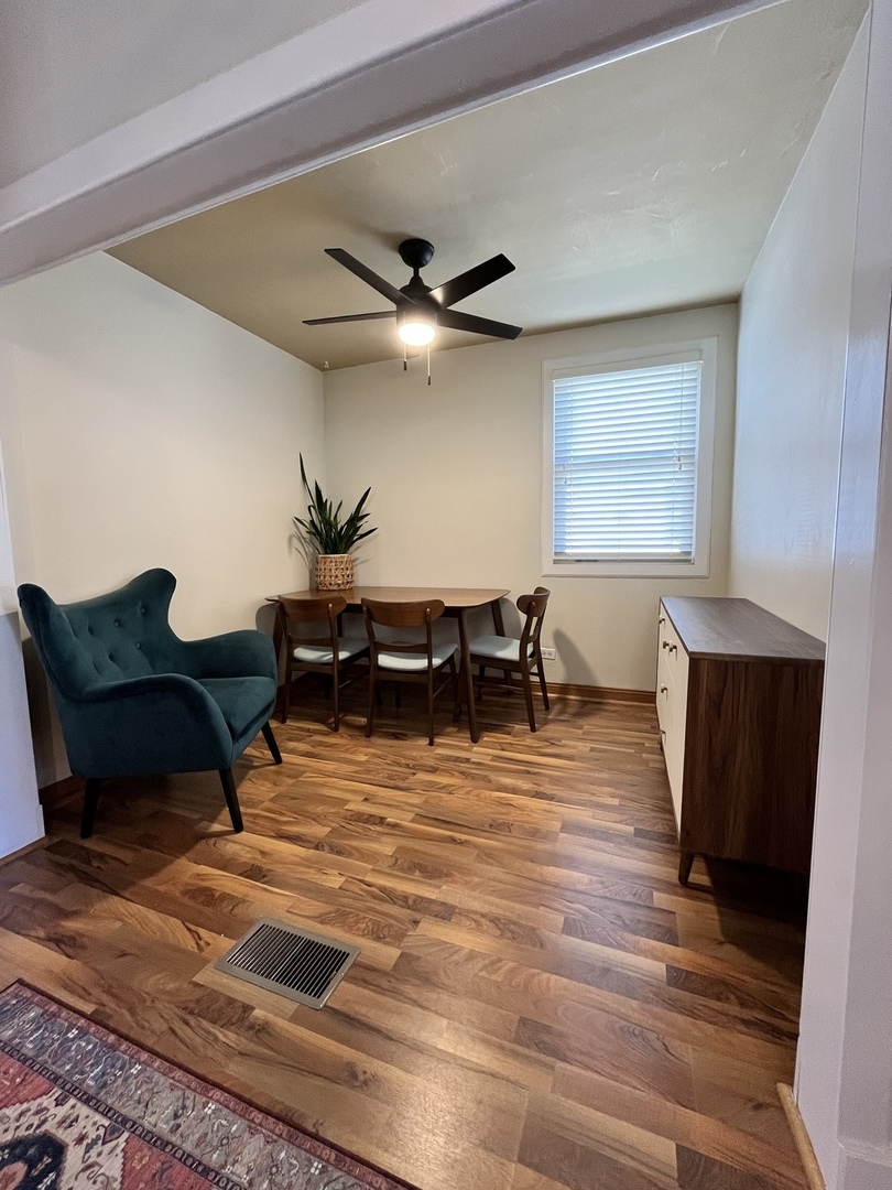 2123 N Karlov Avenue Property Photo 17