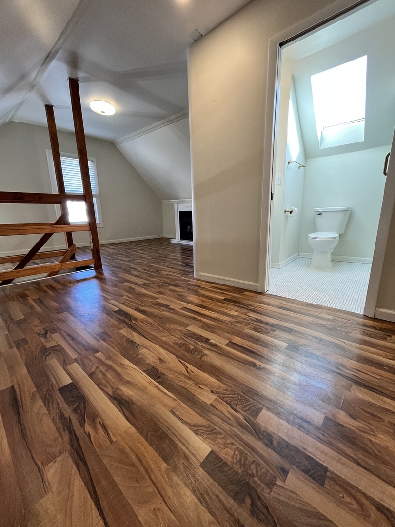 2123 N Karlov Avenue Property Photo 29