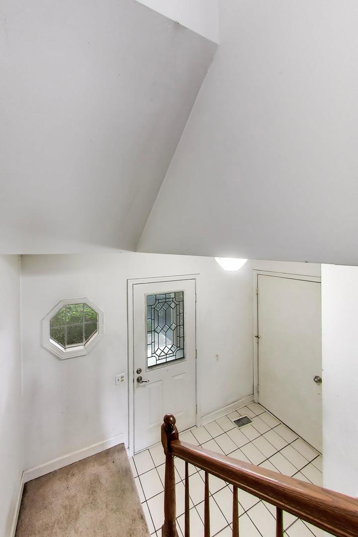 9166 Greencastle Lane Property Photo 4