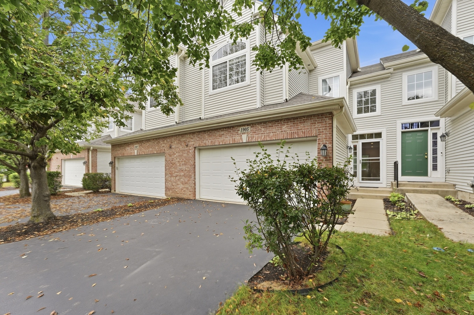 1905 Maureen Drive Property Photo 1