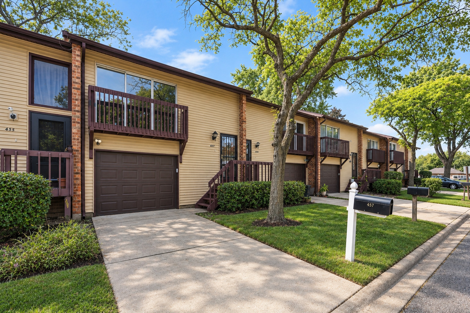 457 Sioux Drive Property Photo 1