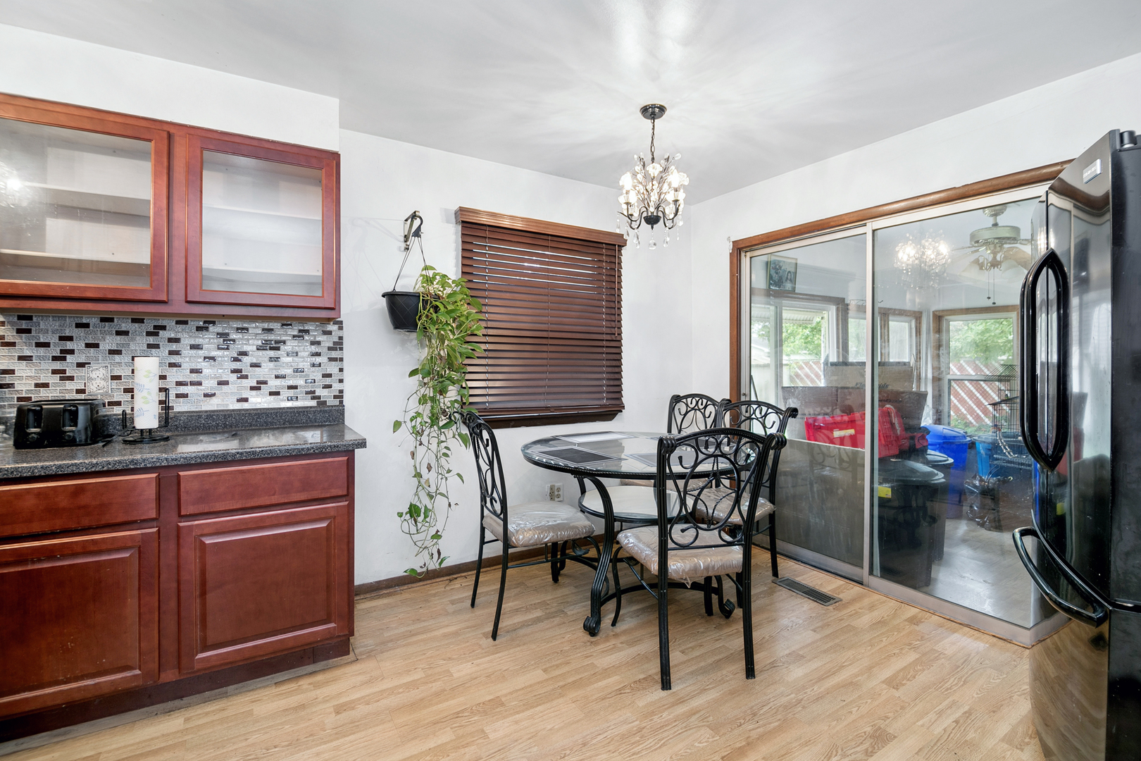 3858 E Lakeview Drive Property Photo 5