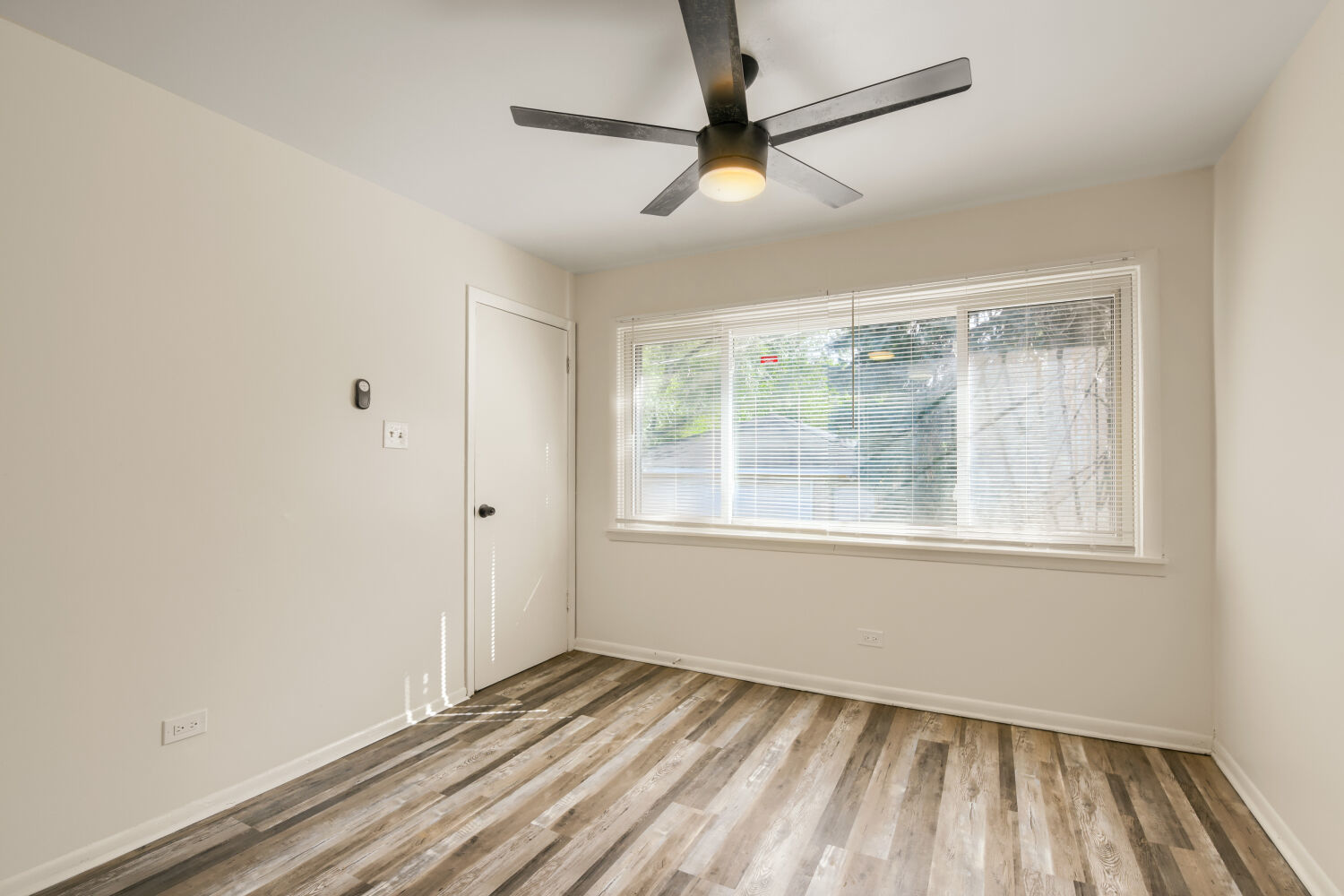 323 154th Place Property Photo 11