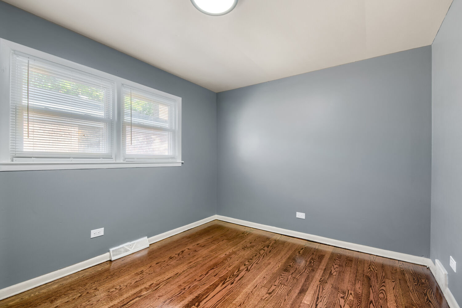 323 154th Place Property Photo 17