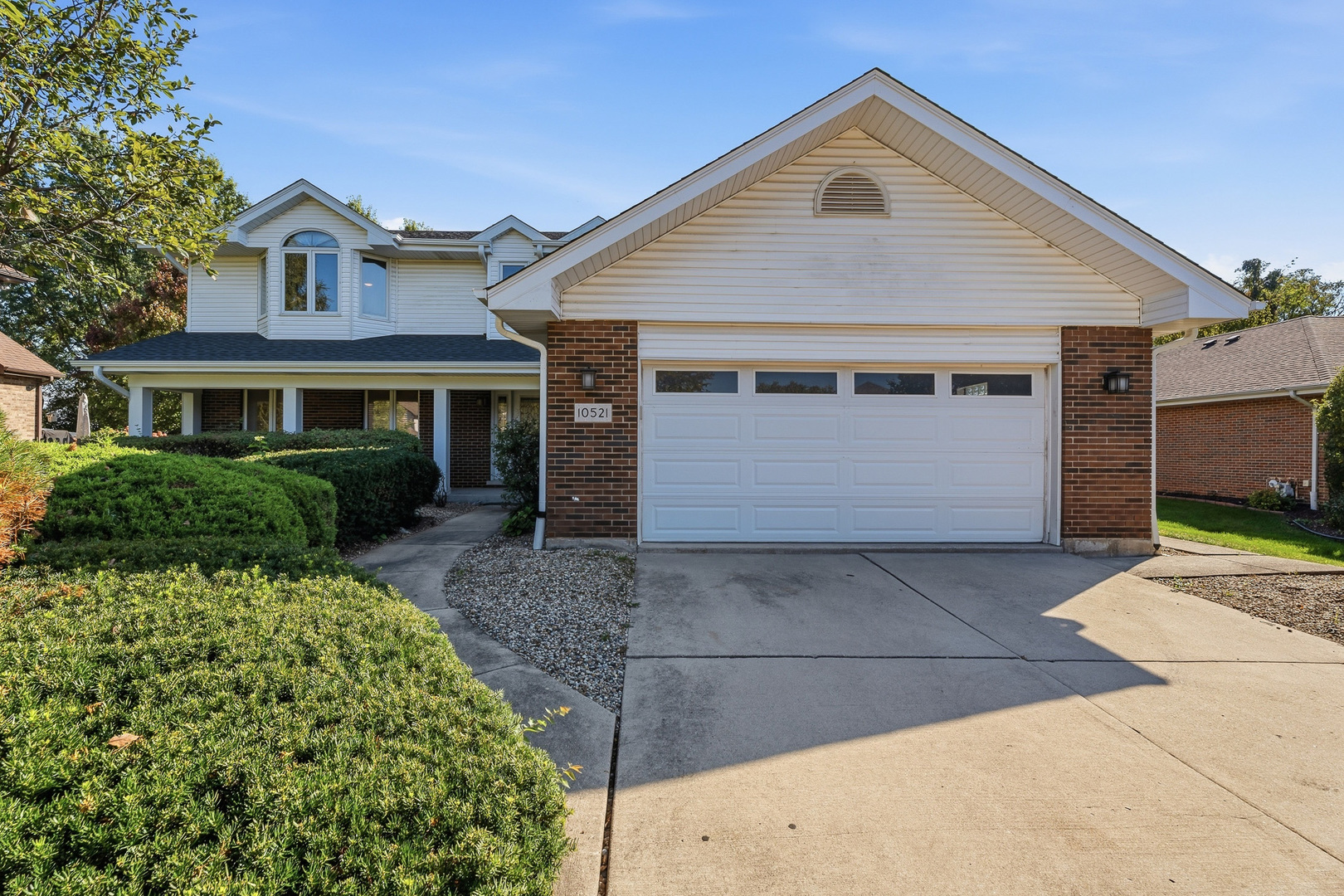 10521 Grandview Drive Property Photo 1