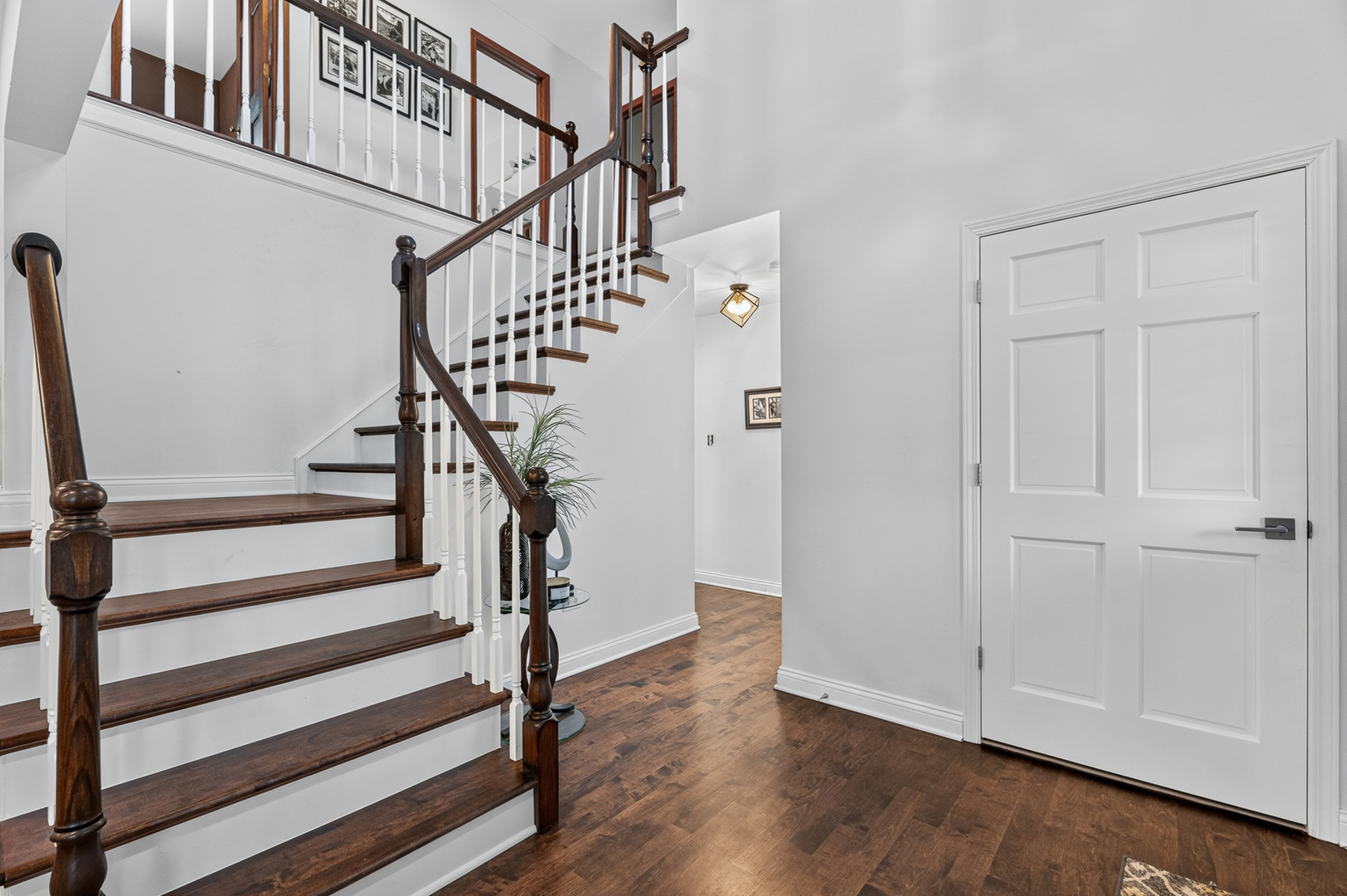 10521 Grandview Drive Property Photo 3
