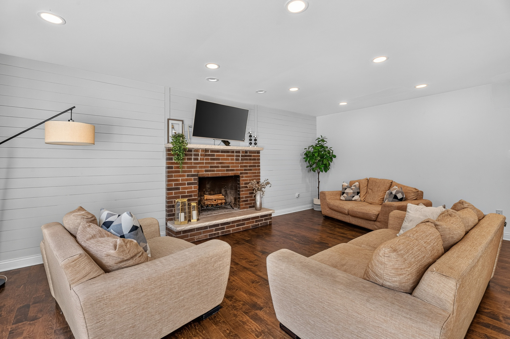 10521 Grandview Drive Property Photo 18
