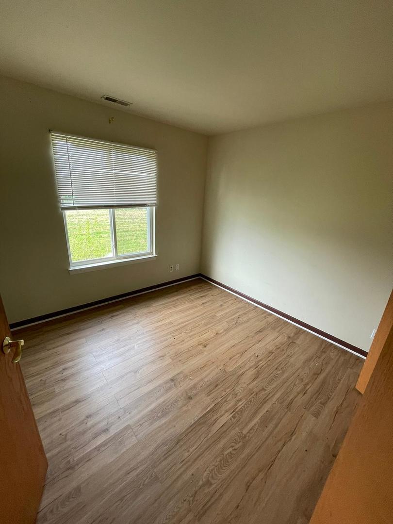14238 Newberg Court Property Photo 10