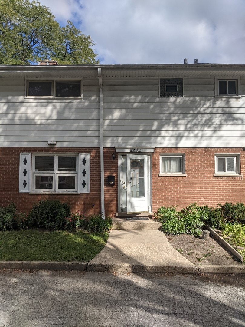 822 Skokie Boulevard E Property Photo 1