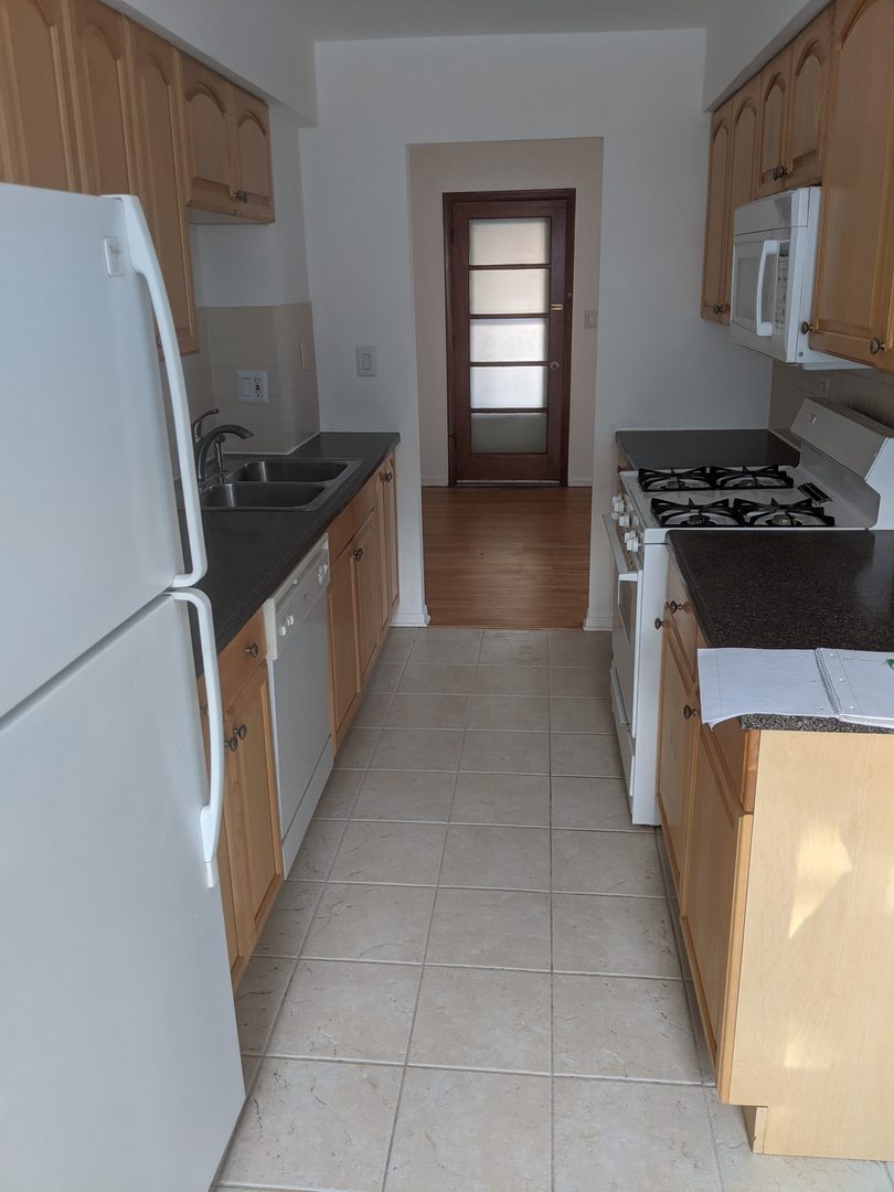 822 Skokie Boulevard E Property Photo 6