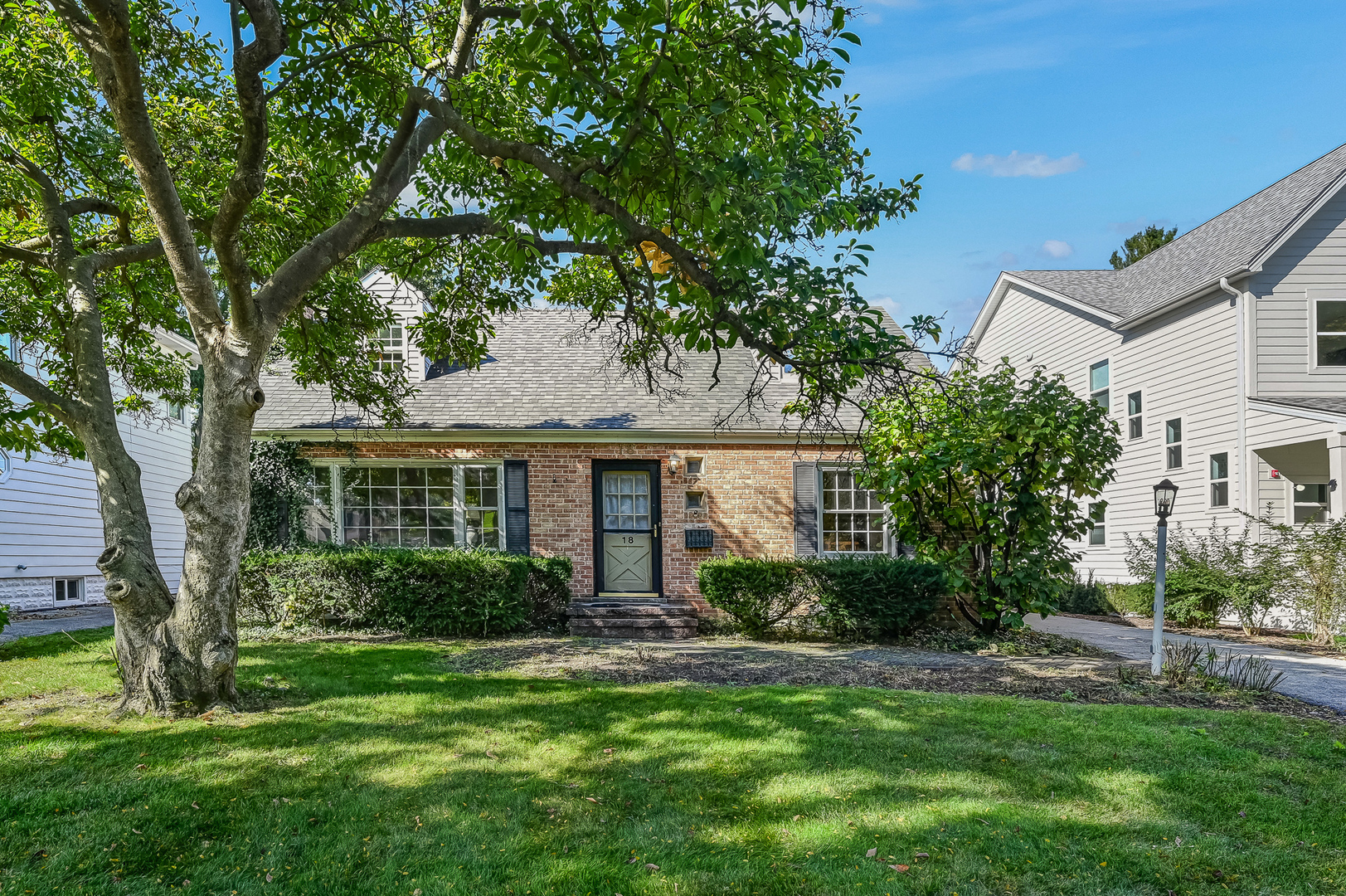 18 Oxford Avenue Property Photo 1