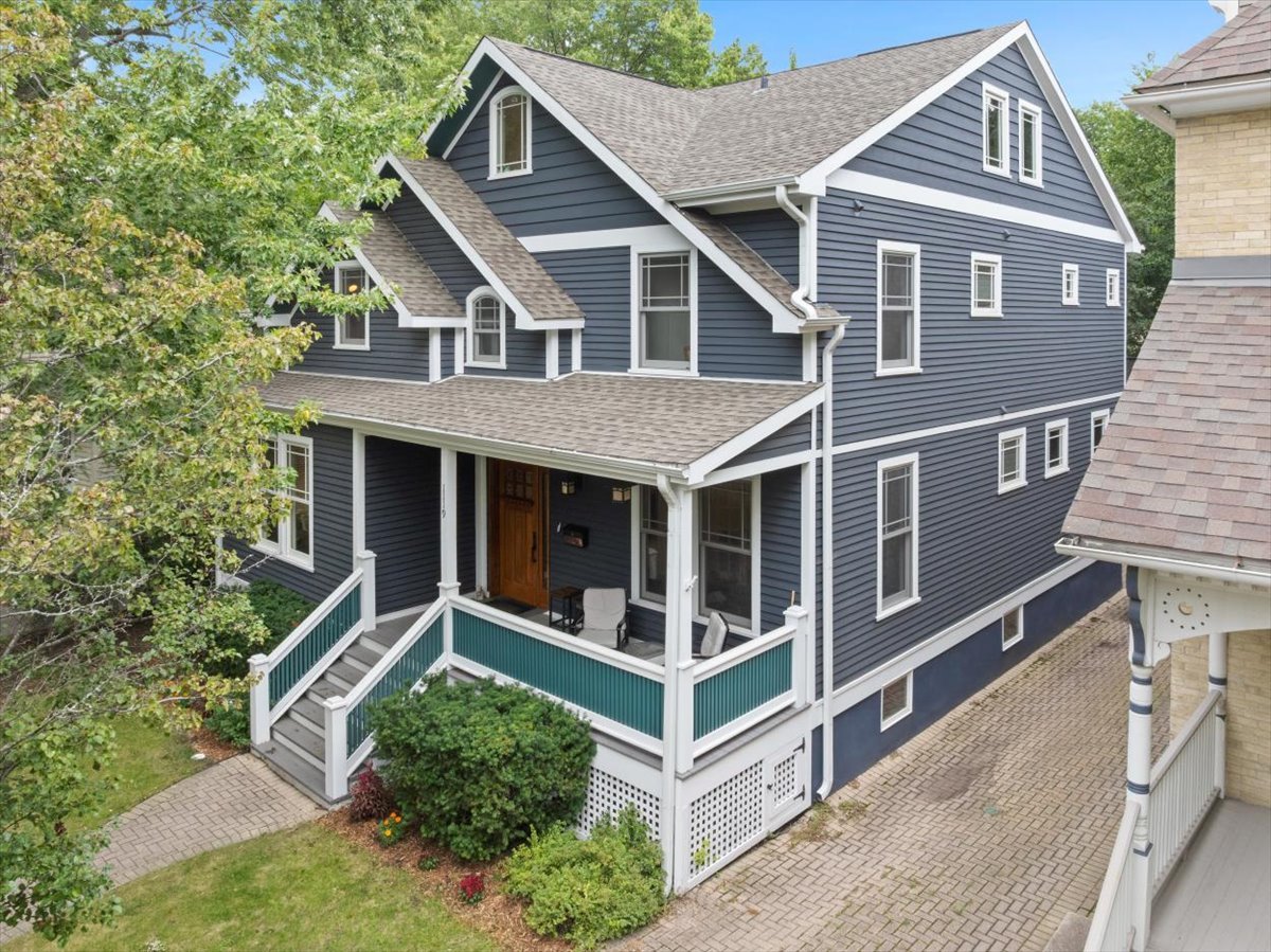 1119 Oak Avenue Property Photo 3