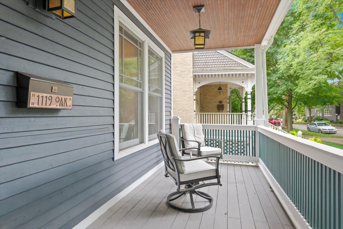 1119 Oak Avenue Property Photo 6