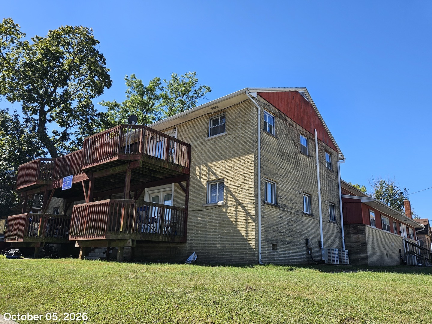 700 S Poplar Street Property Photo 1