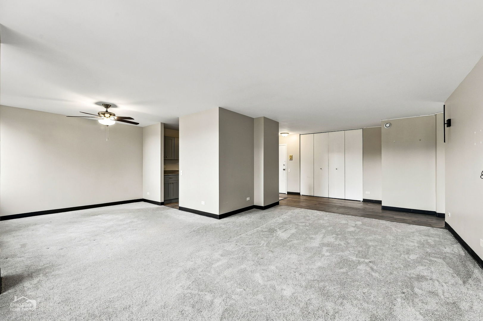 4850 S Lake Park Avenue 308b Property Photo 10