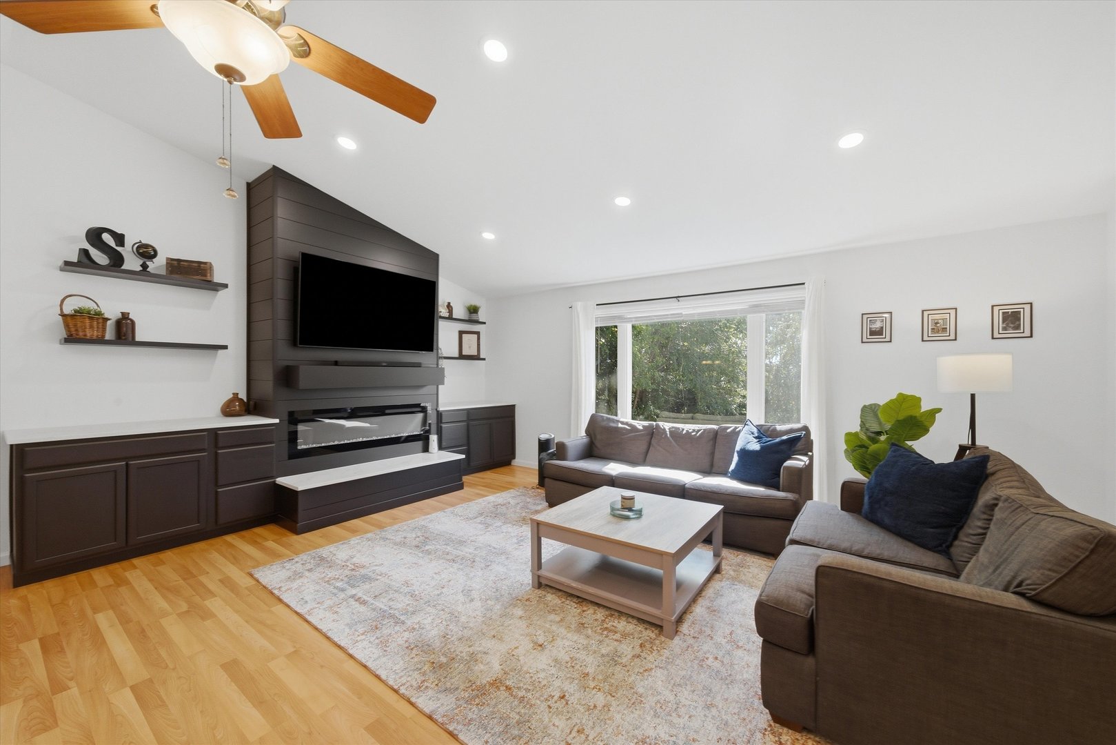 12770688 Property Photo 6