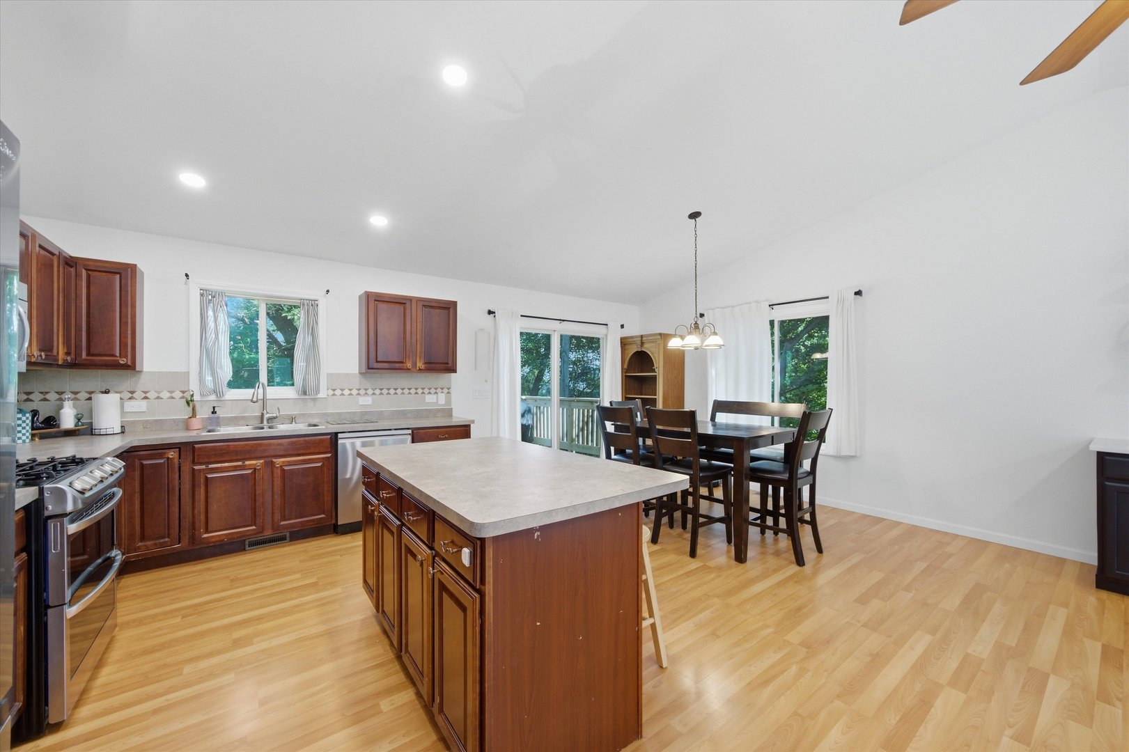 12770688 Property Photo 10