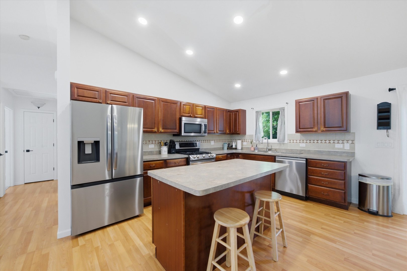 12770688 Property Photo 11