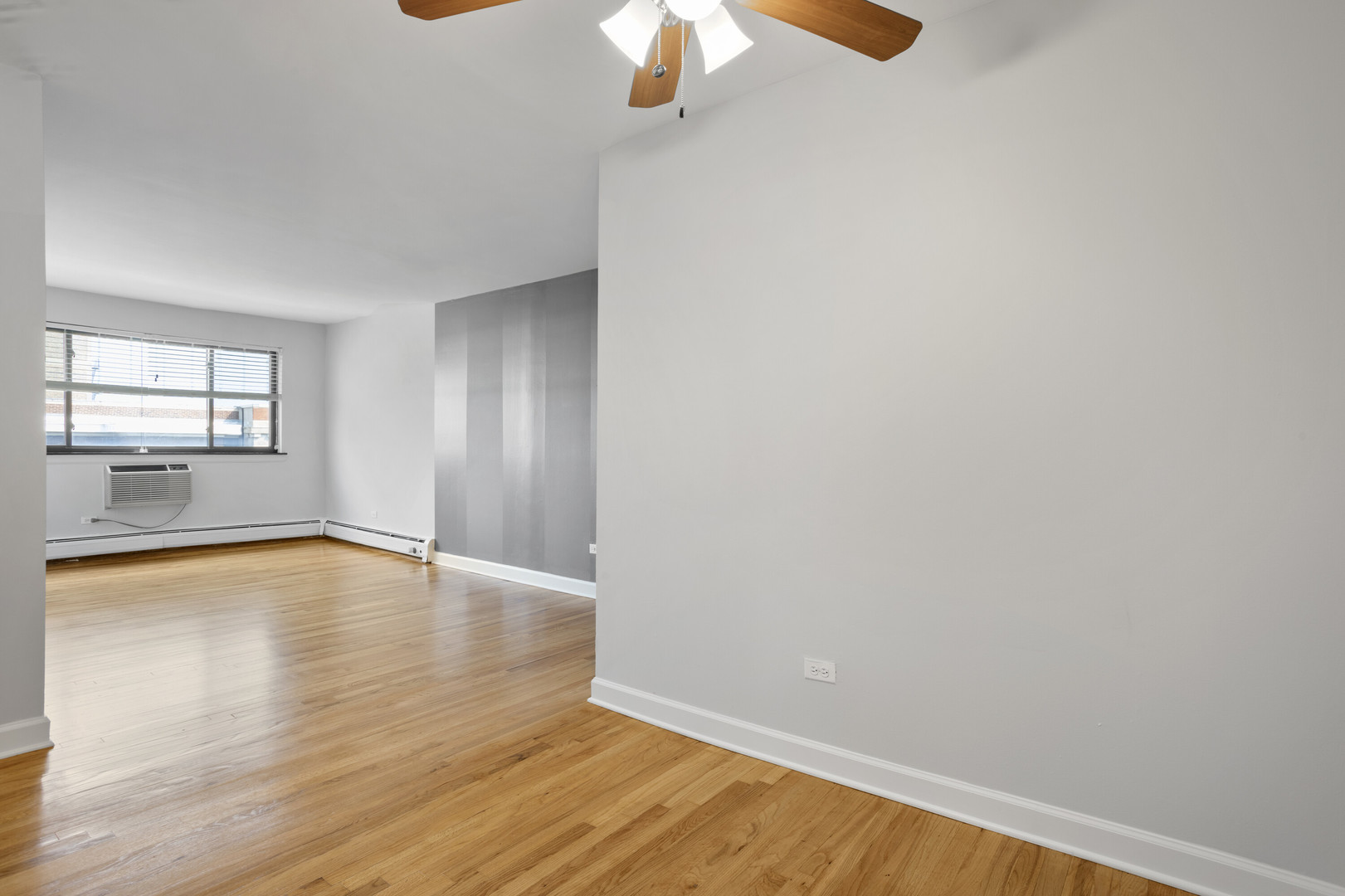 6758 N Sheridan Avenue 535 Property Photo 2
