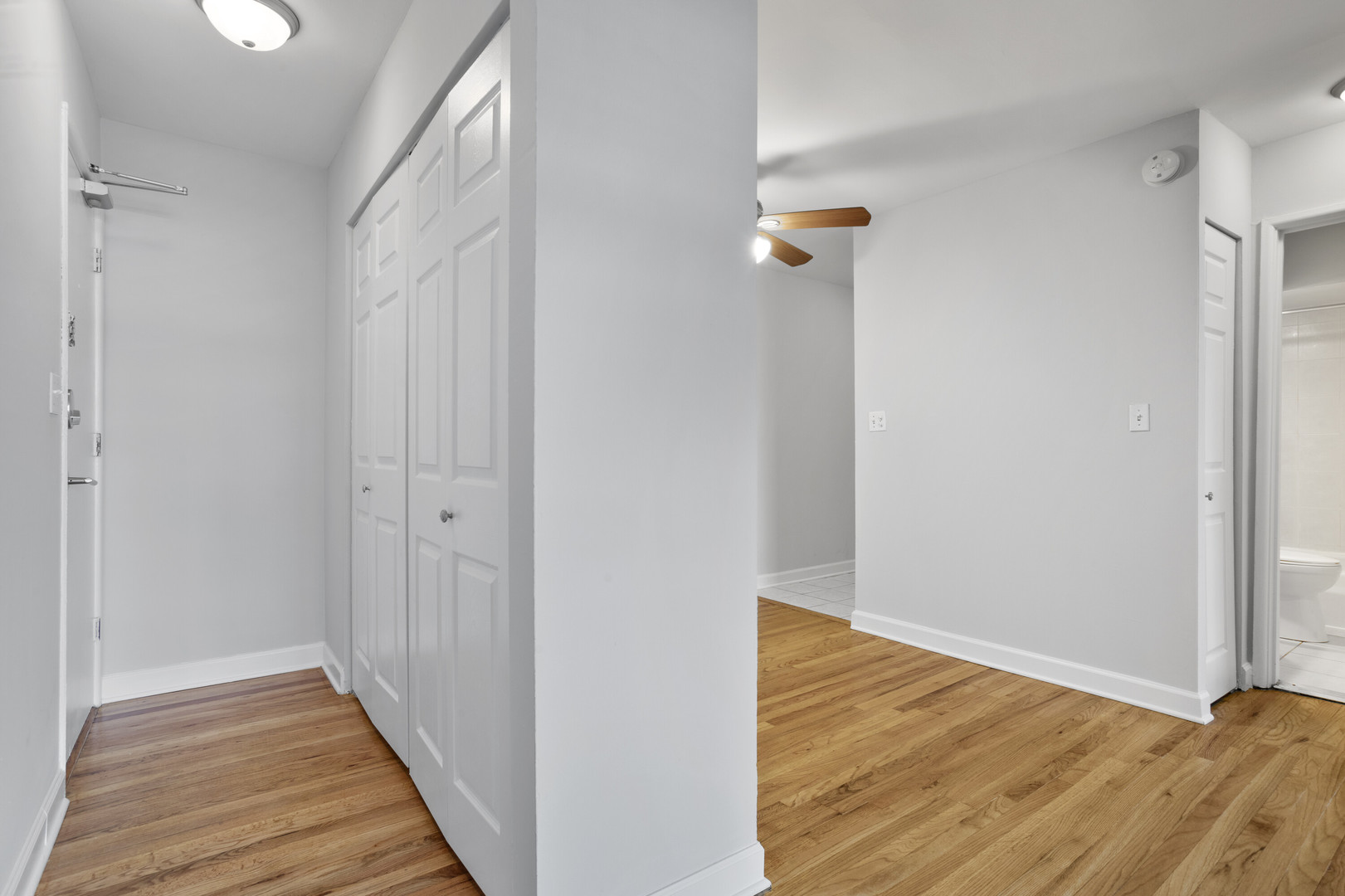 6758 N Sheridan Avenue 535 Property Photo 8
