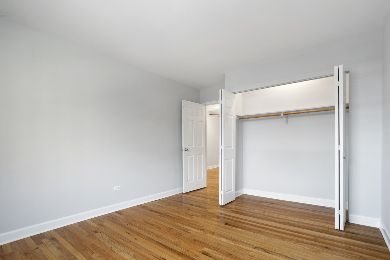 6758 N Sheridan Avenue 535 Property Photo 9