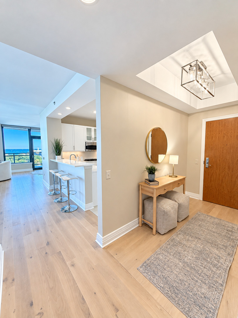 600 N Lake Shore Drive 1011 Property Photo 6