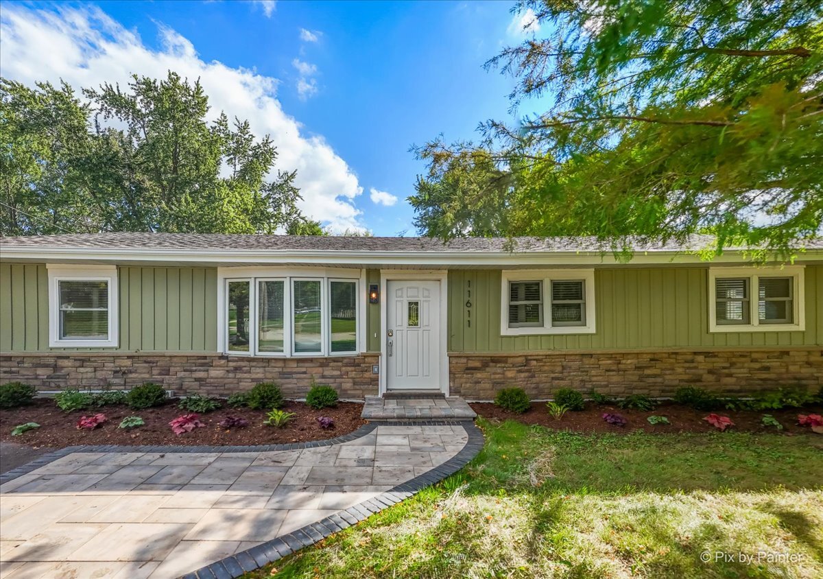11611 Douglas Avenue Property Photo 1