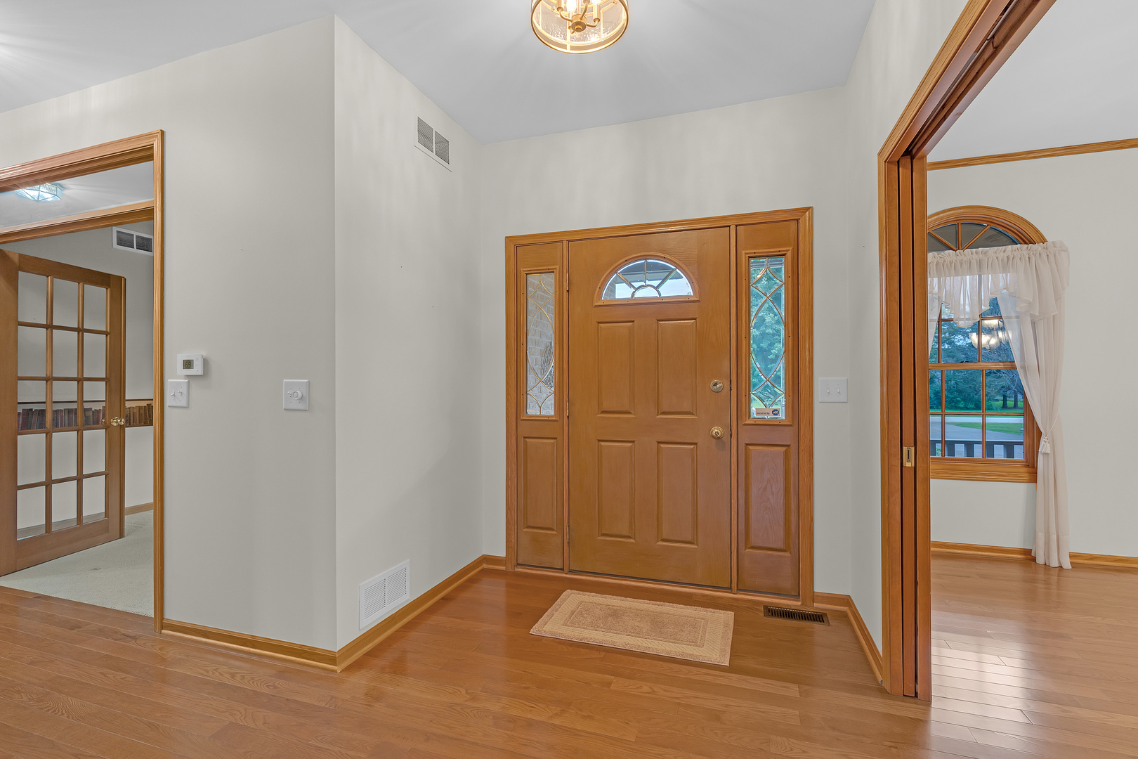 2506 Mustang Trail Property Photo 4