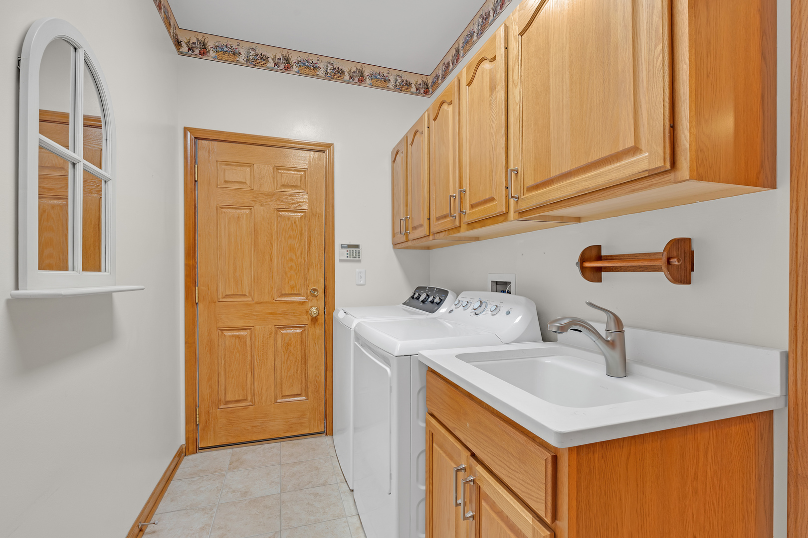 2506 Mustang Trail Property Photo 13