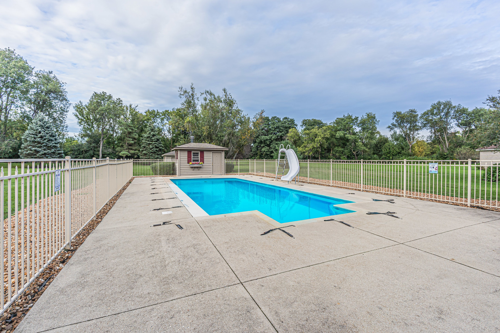 2506 Mustang Trail Property Photo 31