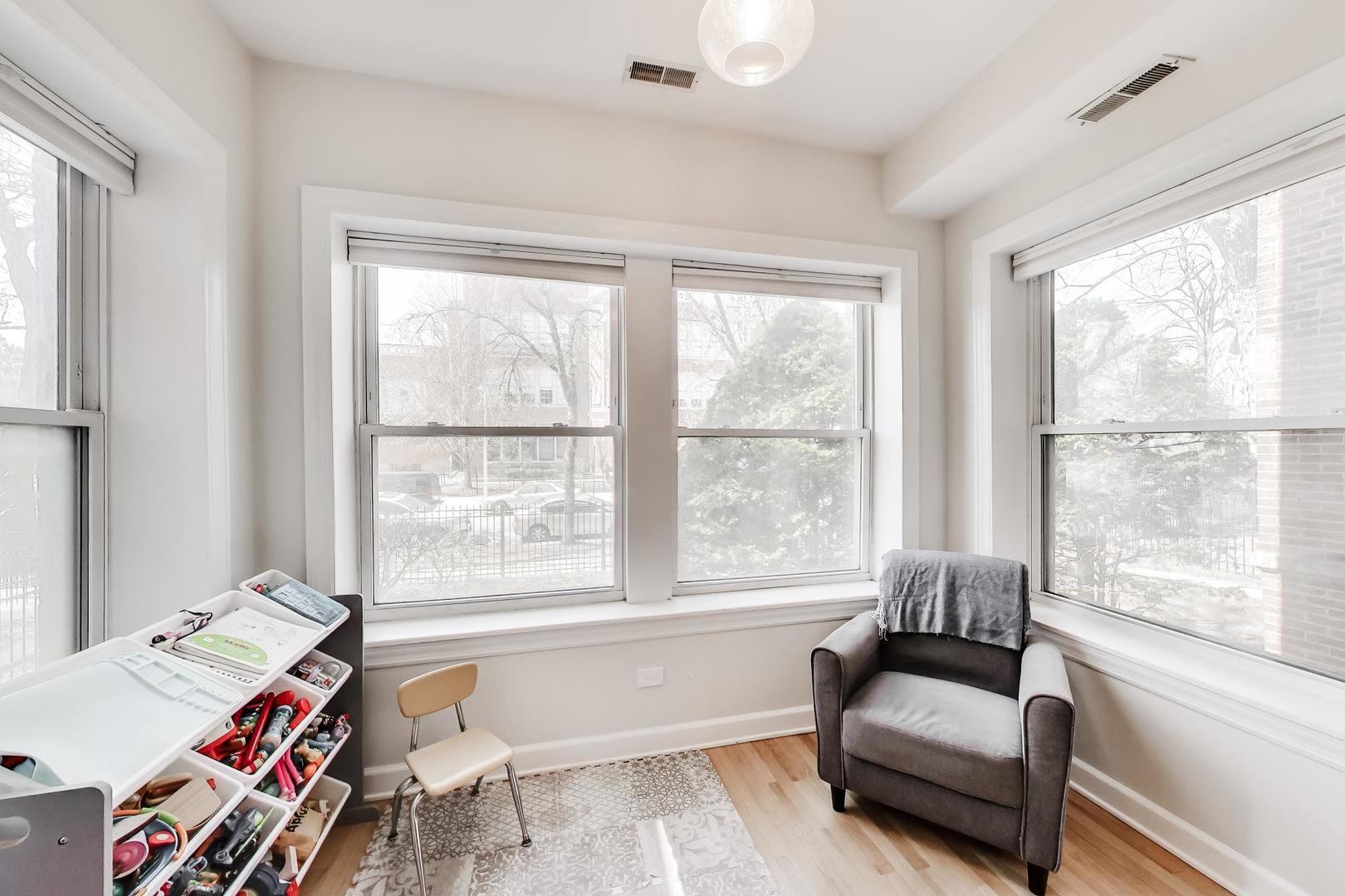 4411 N Beacon Street 1 Property Photo 8