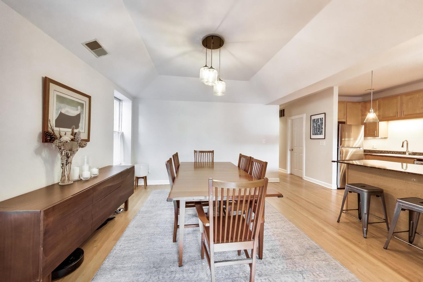 4411 N Beacon Street 1 Property Photo 9