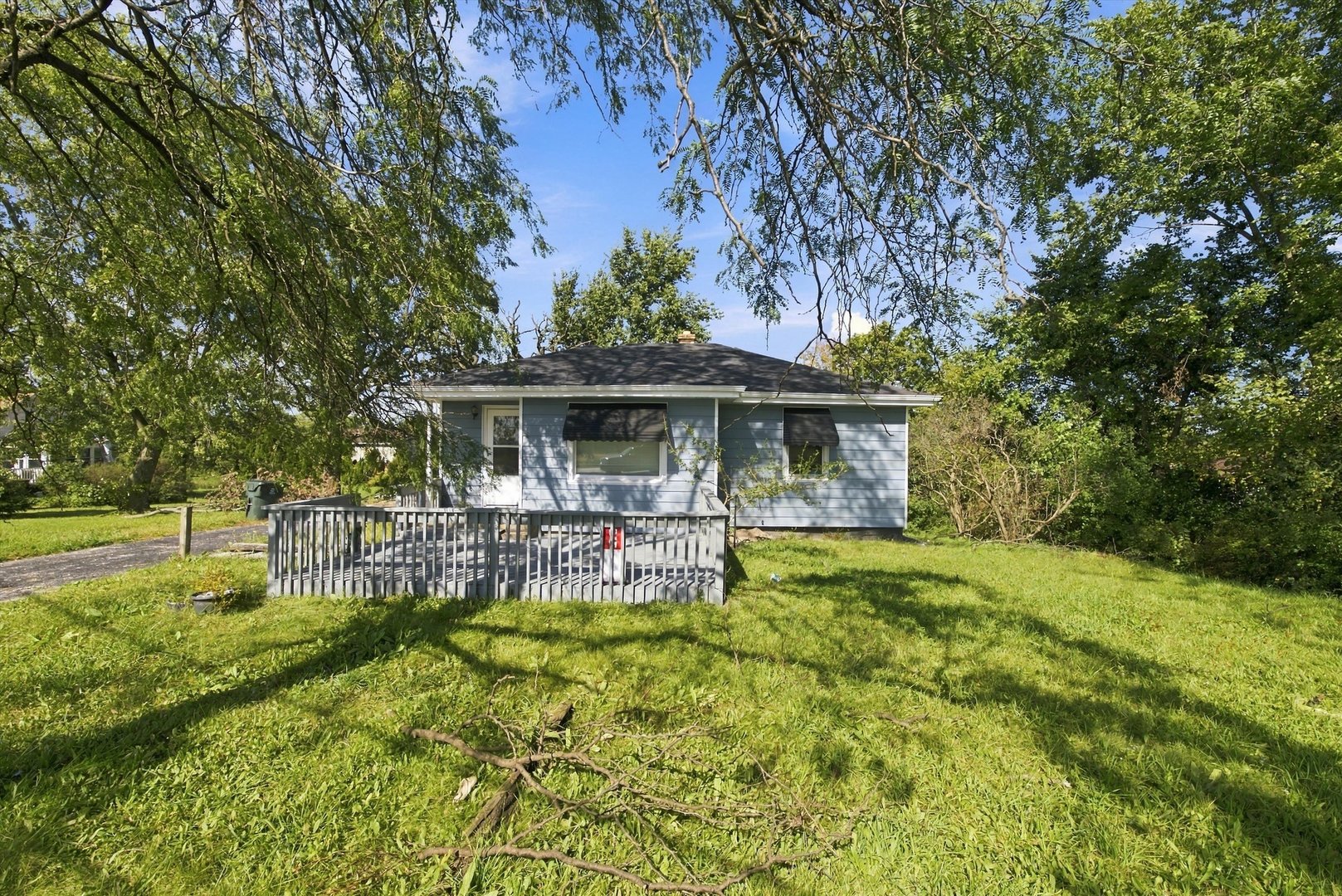 924 Glenwood Dyer Road Property Photo 2
