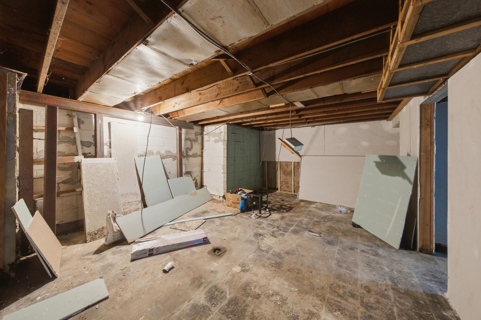 924 Glenwood Dyer Road Property Photo 17