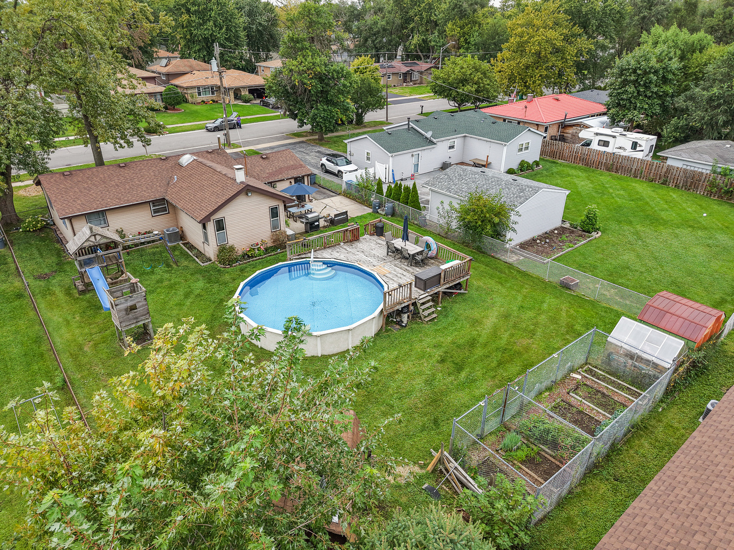 8611 Leclaire Avenue Property Photo 17