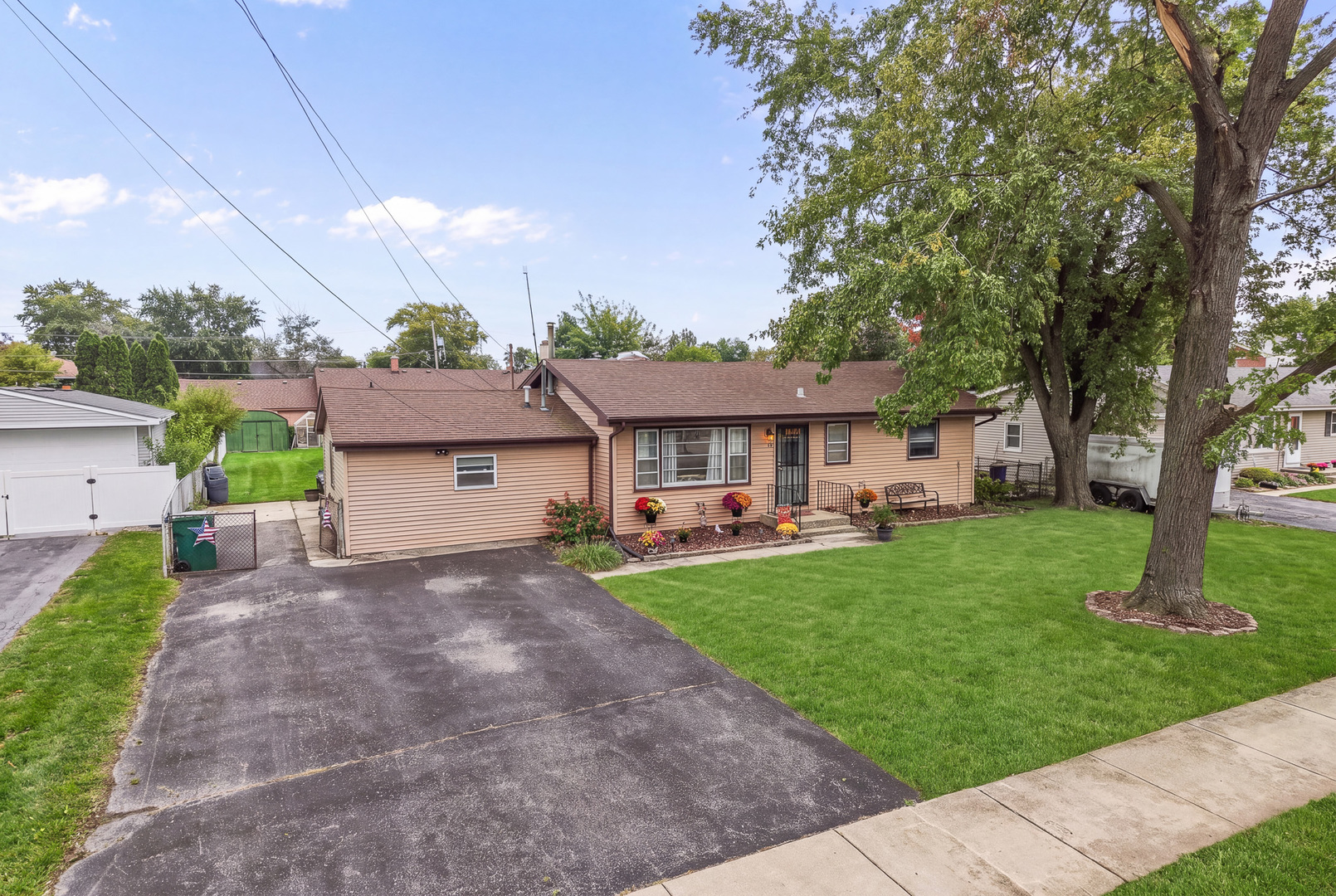 8611 Leclaire Avenue Property Photo 19