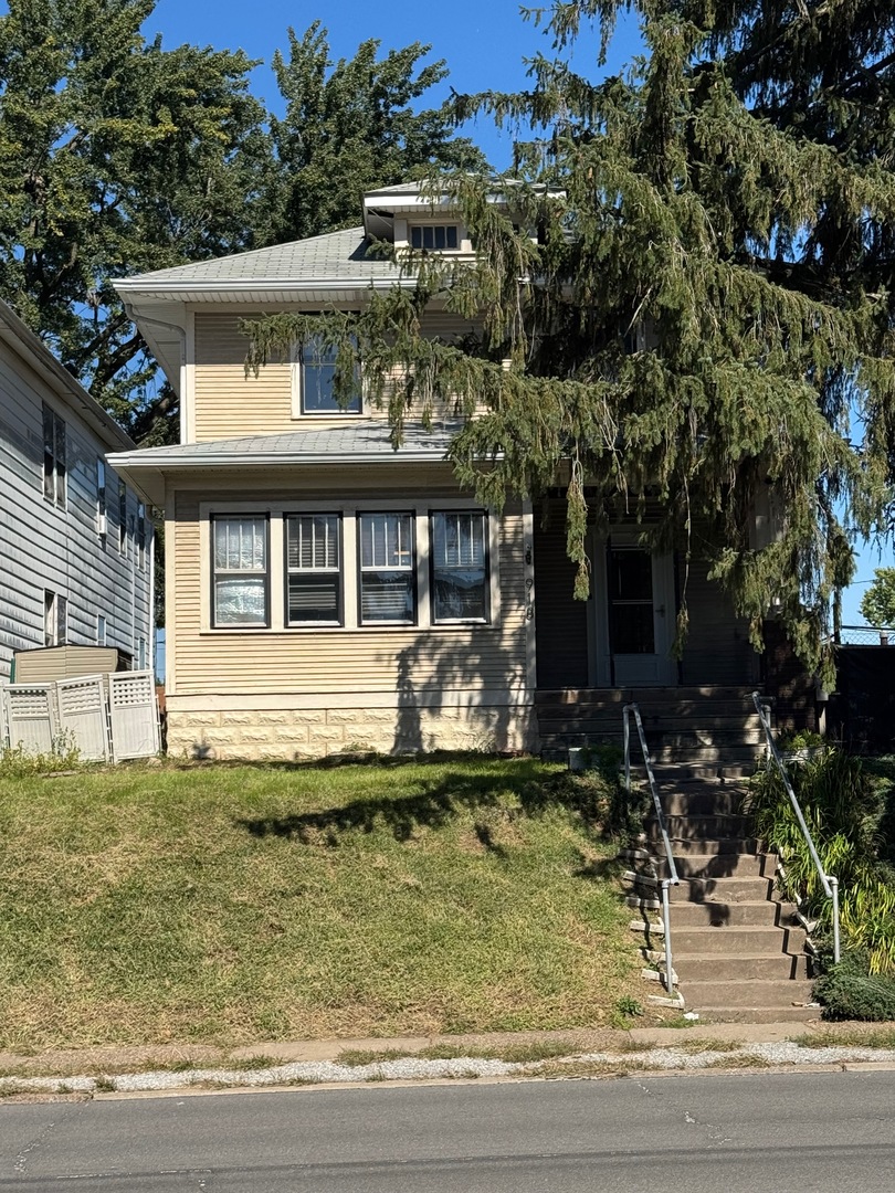 918 W Locust Street Property Photo 2