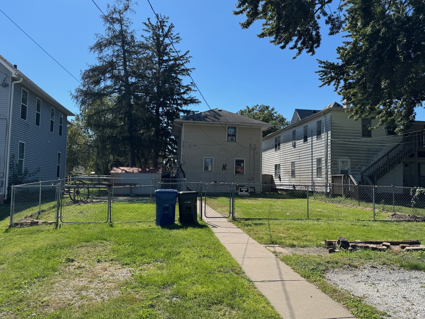 918 W Locust Street Property Photo 4
