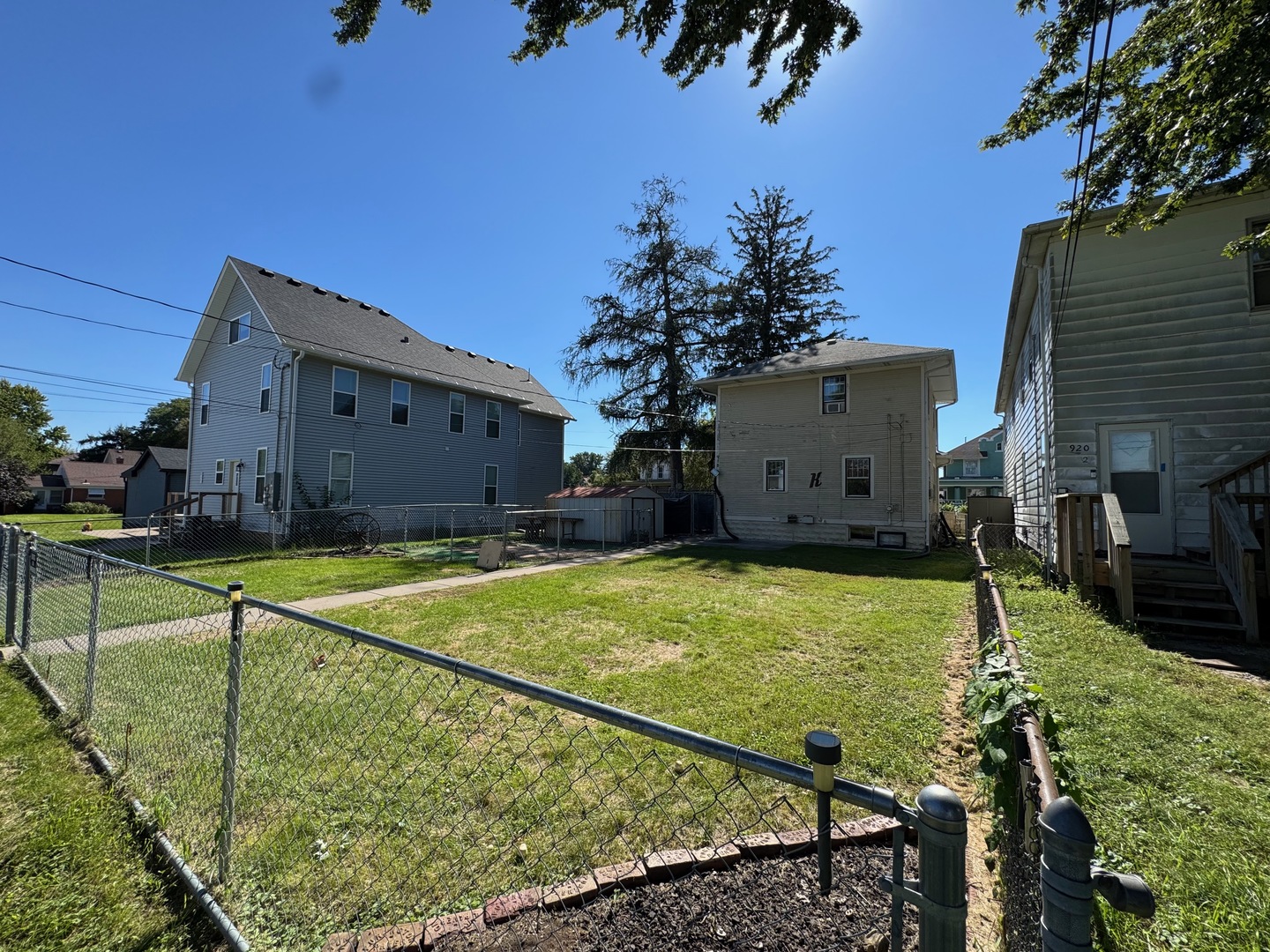 918 W Locust Street Property Photo 6