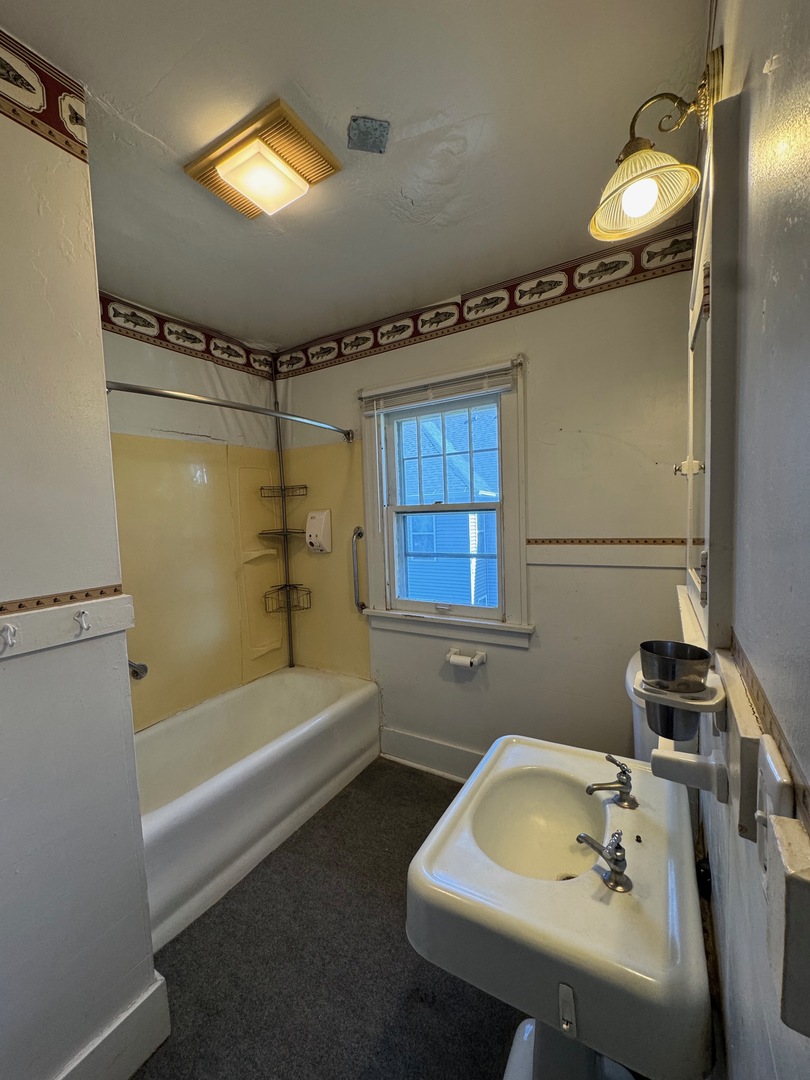 918 W Locust Street Property Photo 26