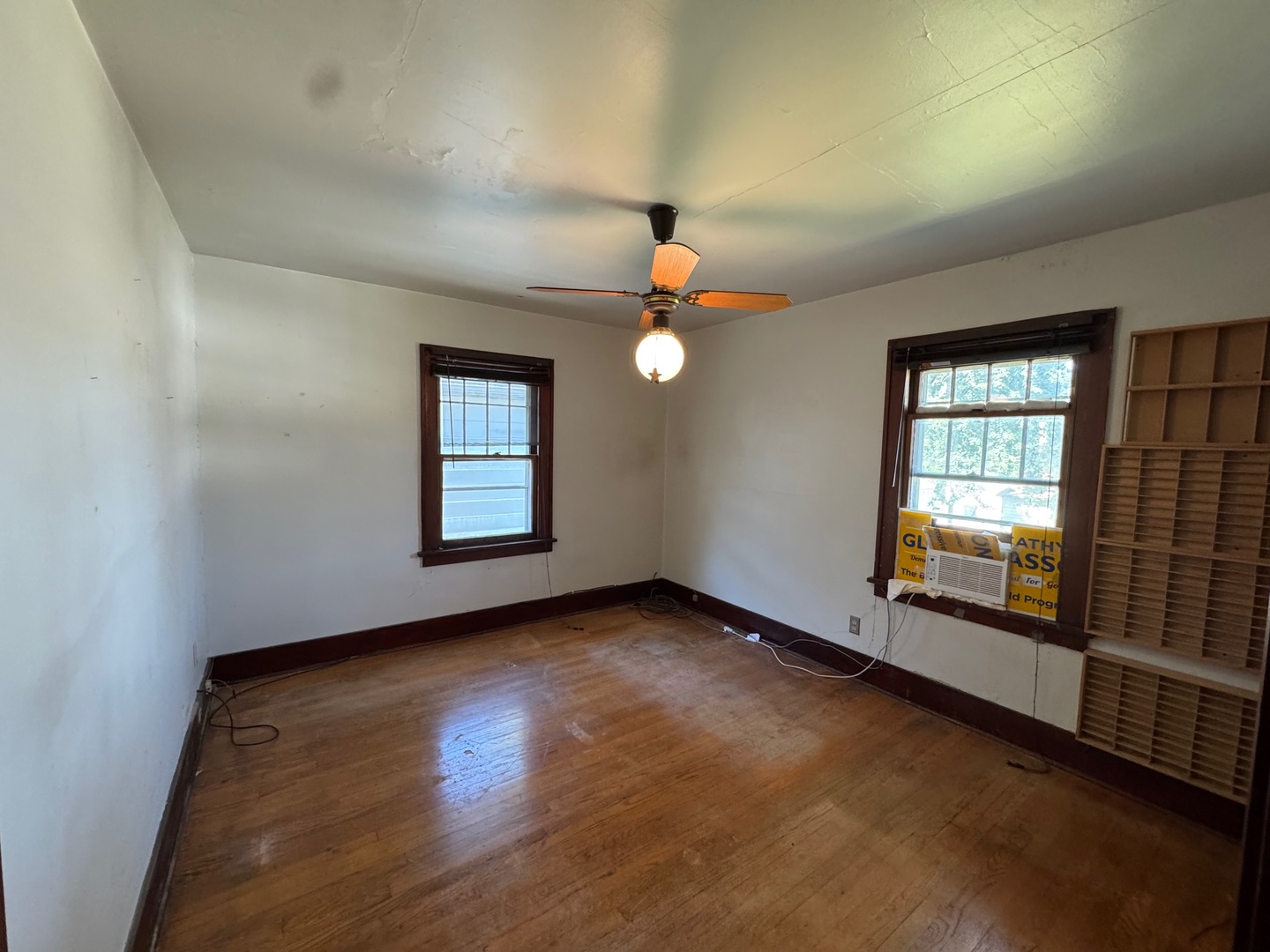918 W Locust Street Property Photo 29