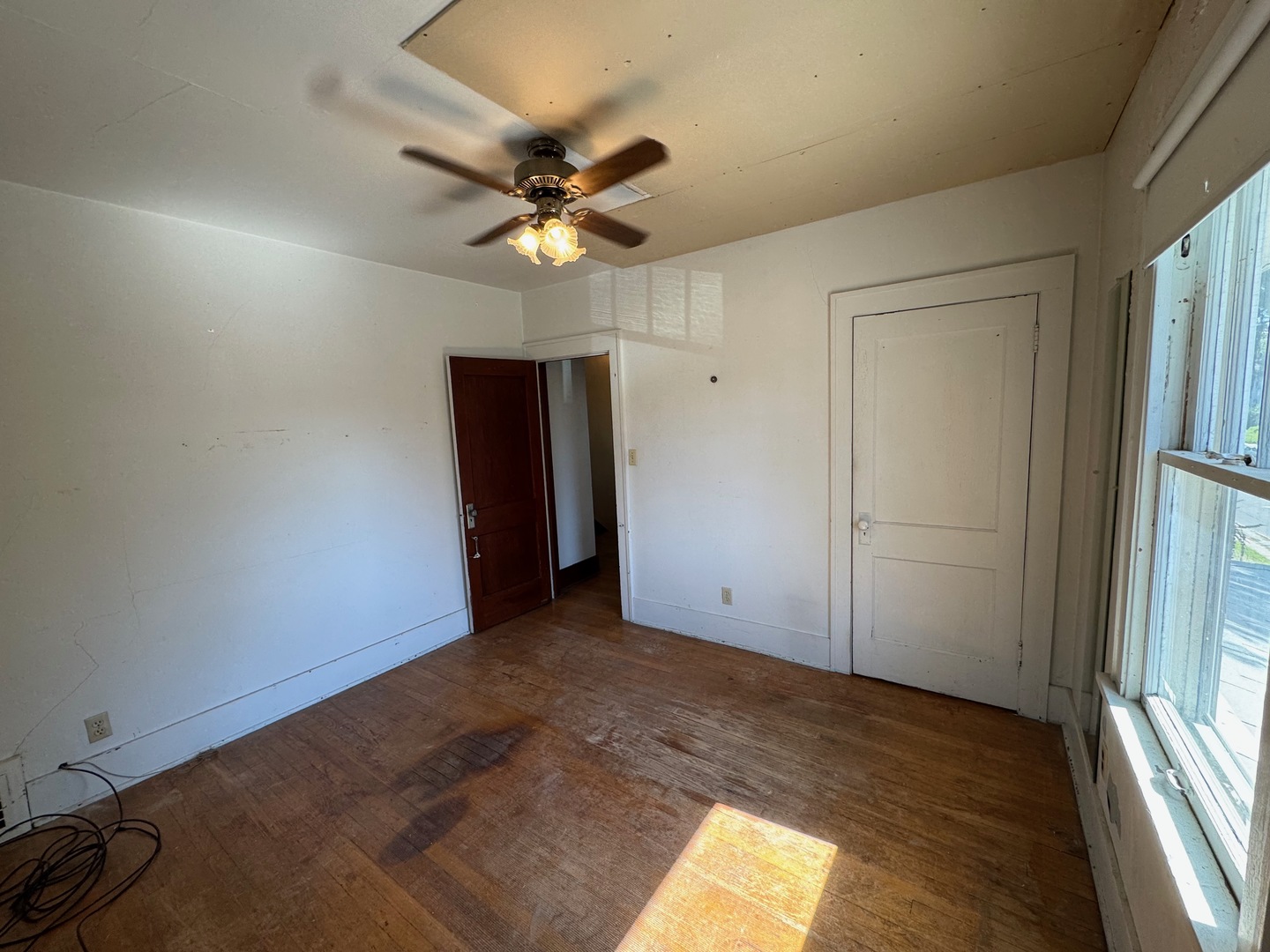 918 W Locust Street Property Photo 32
