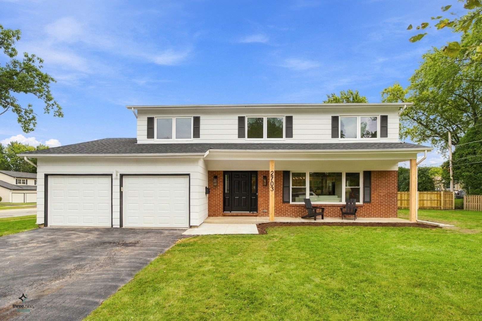 2703 N Ridge Avenue Property Photo 1