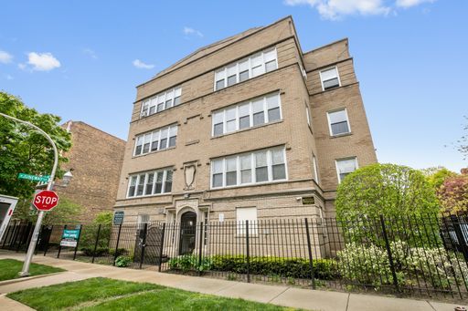 1611 W Juneway Terrace 1E Property Photo 1