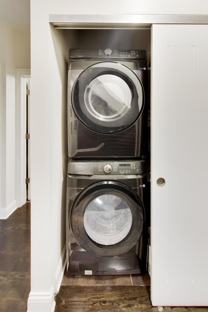 3022 W Newport Avenue Property Photo 42