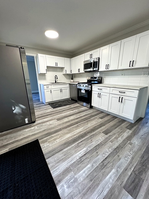 1221 174th Street Property Photo 2
