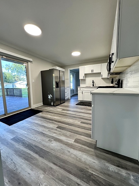 1221 174th Street Property Photo 3
